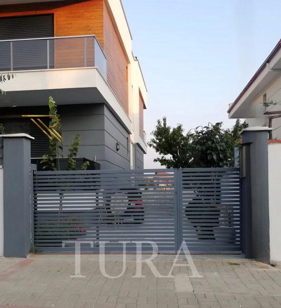 Araç giriş kapıları