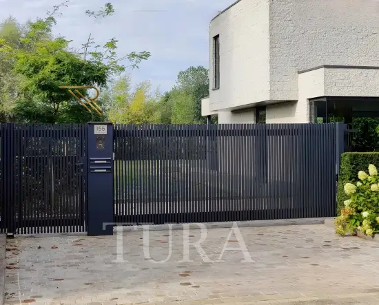 Modern villa kapıları