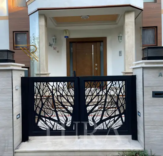 Bahçe kapısı 