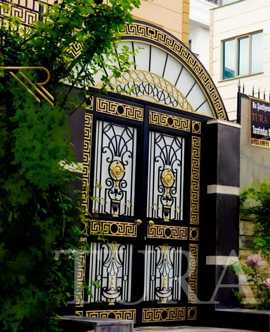 Bahçe kapısı 