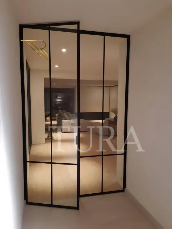 Salon kapısı 