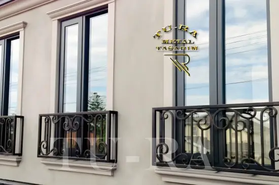 #Balkonkorkuluk