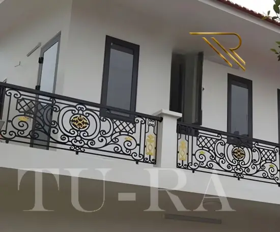 Balkon korkulukları