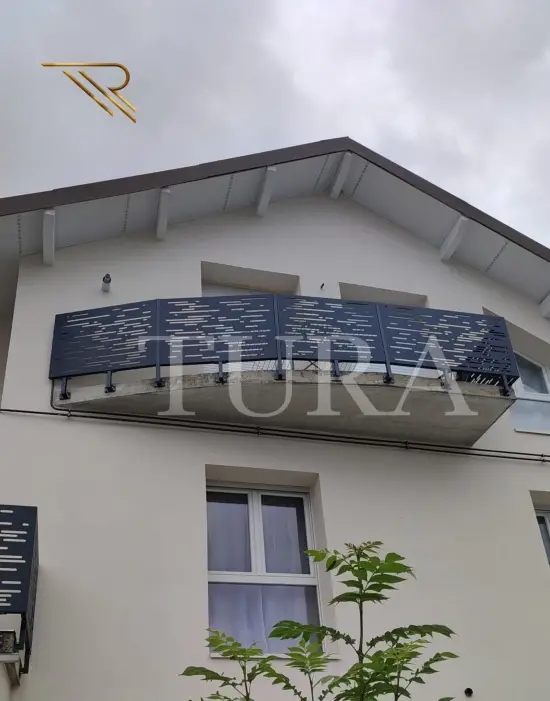 Balkon korkulukları