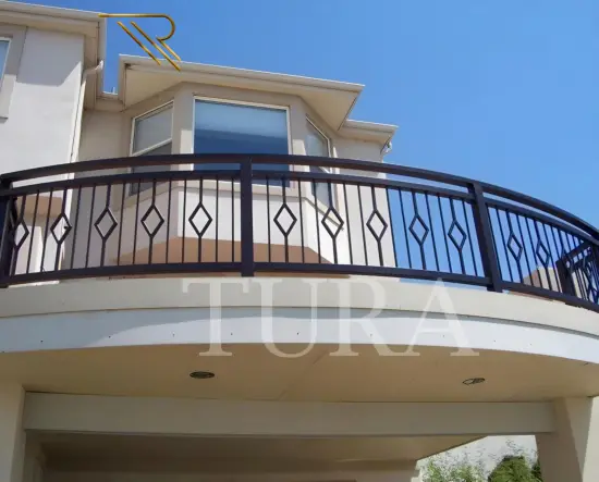 Balkon korkulukları
