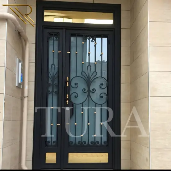 Apartman kapısı 