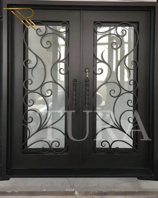 Apartman kapıları
