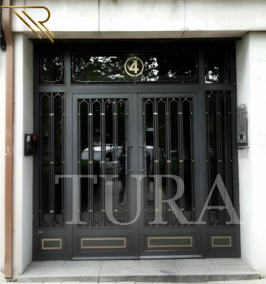 Bina kapısı