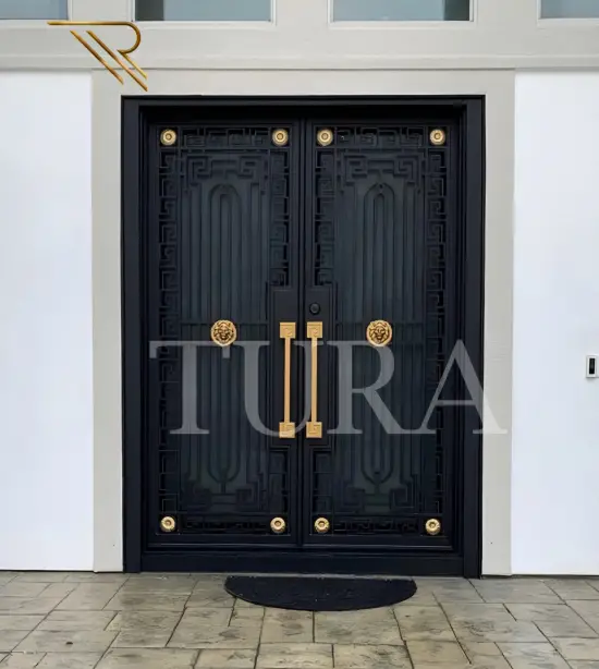 Apartman kapıları