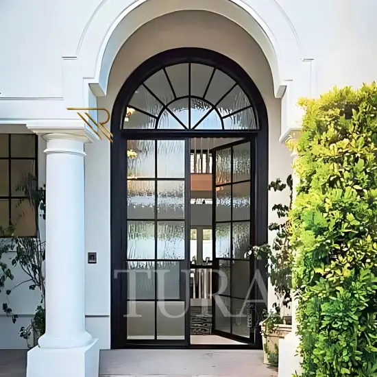 Apartman kapıları