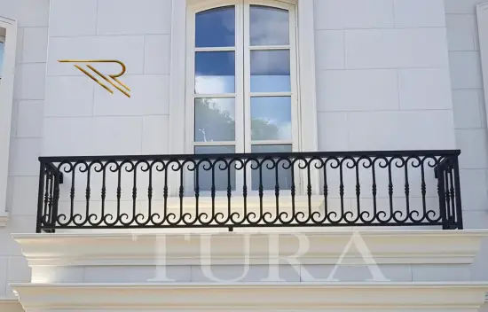 Balkon korkulukları