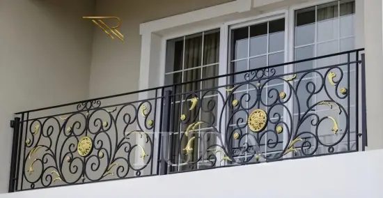 Balkon korkulukları